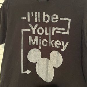 MEN’S DISNEY TSHIRT SIZE MEDIUM